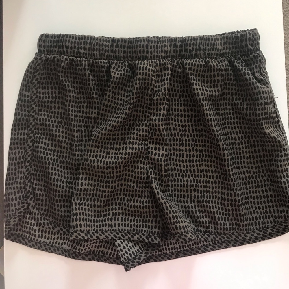 Flowy grey & black shorts from Forever 21!
